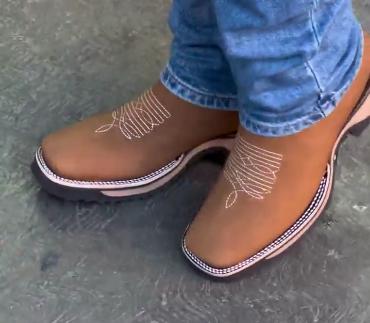 Men's Wild West Genuine Leather Ranch Toe Short Boot